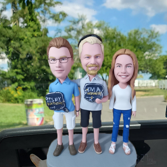 Fully Customizable 3 Person or Pet Bobblehead With Text - bestcustombobbleheads