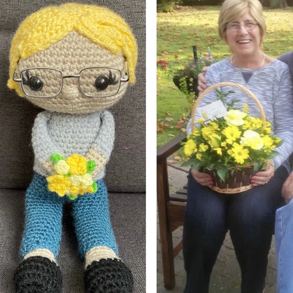 Custom Gandma Crochet Doll Personalized Handmade Portrait Gifts For Grandparents